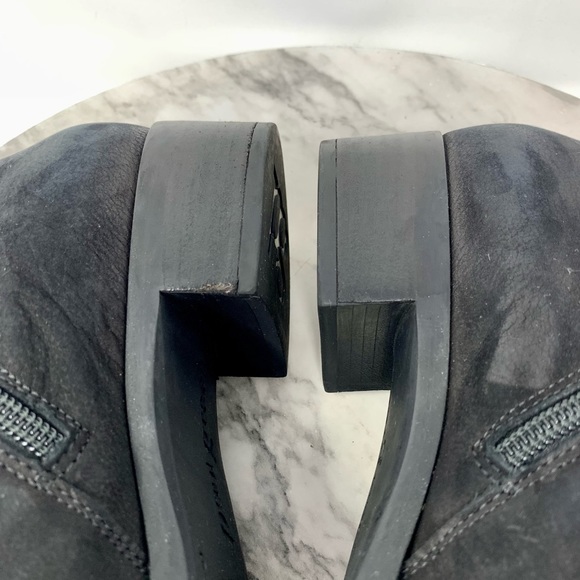 Paul Green Pammela Nubuck Booties 6/8.5 Soft Edgy Classic Minimalist Moto Luxe - Picture 9 of 16